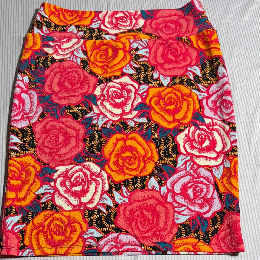 LuLaRoe Vibrant Rose Pencil Skirt